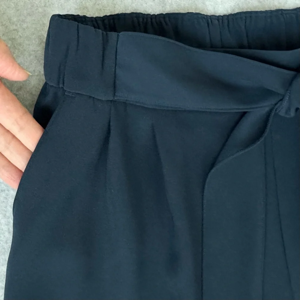 Lululemon Noir Wide Leg Cropped Pants Size 10 Navy Blue Tie Waist Culottes - Picture 3 of 16